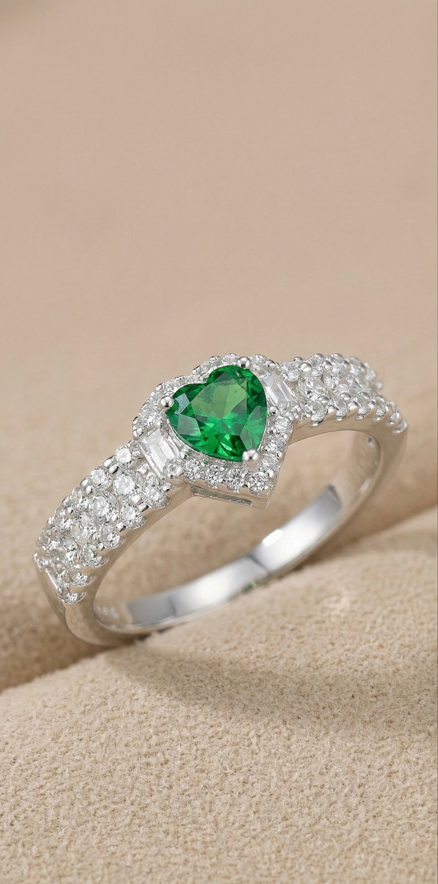 Anillo Cœur Émeraude