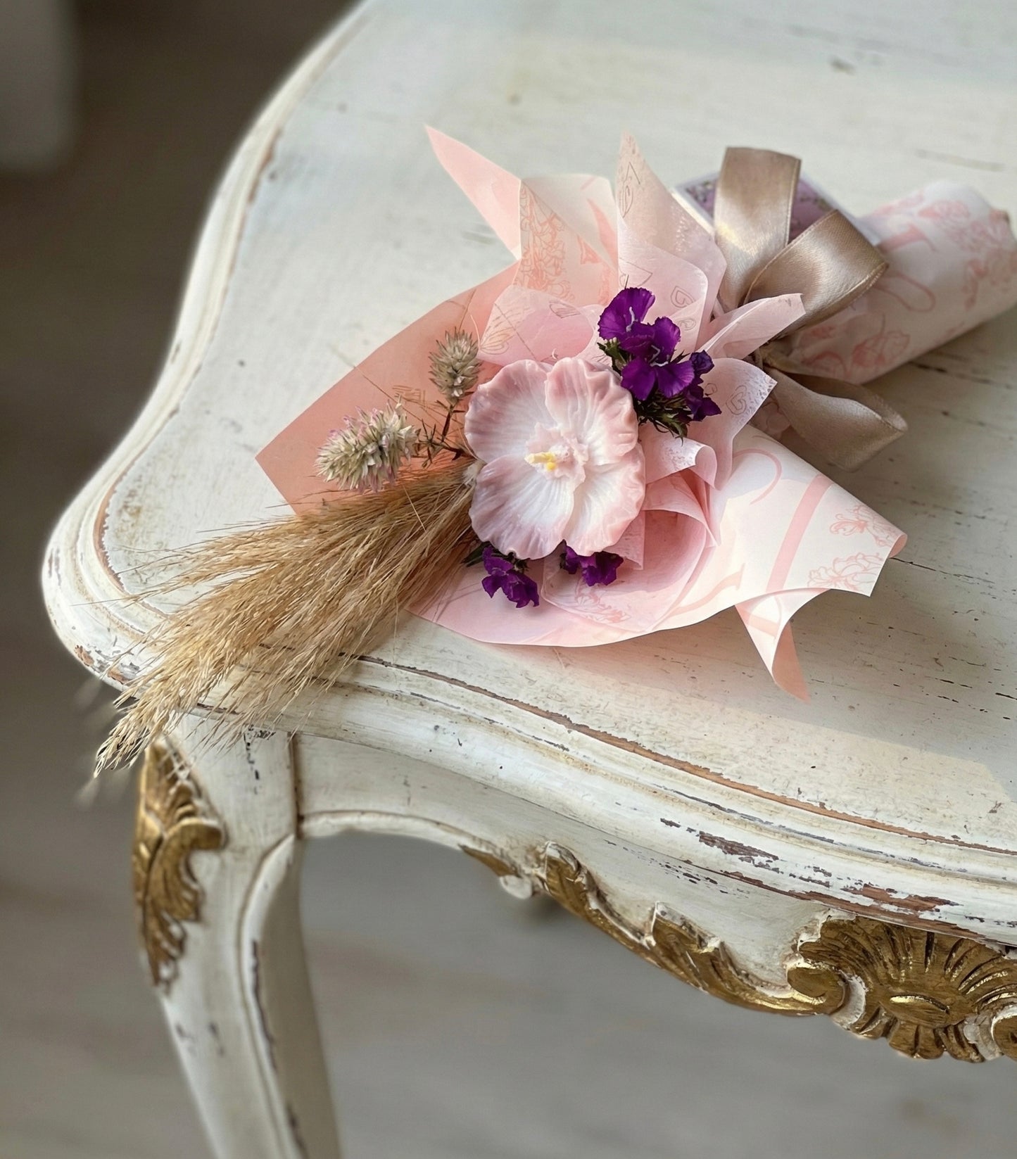 Vela Bloom Candle