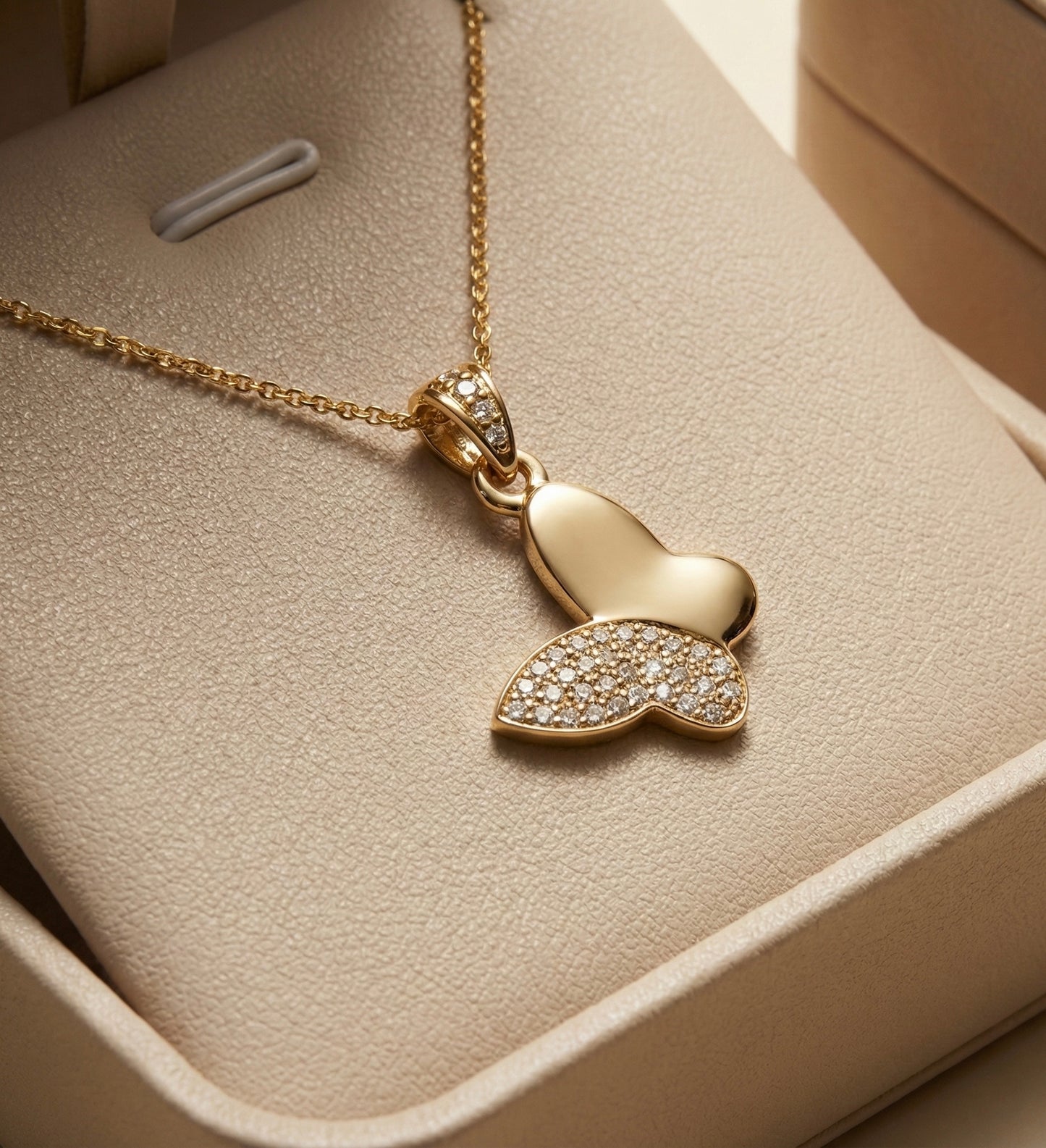 Collar Auréole Papillon en oro lamindo