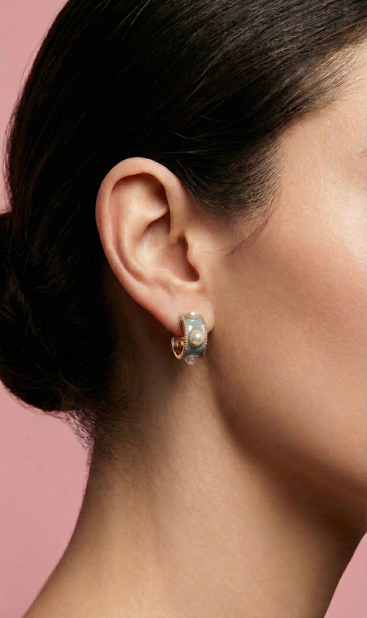 Aretes Luna Pearl Hoop