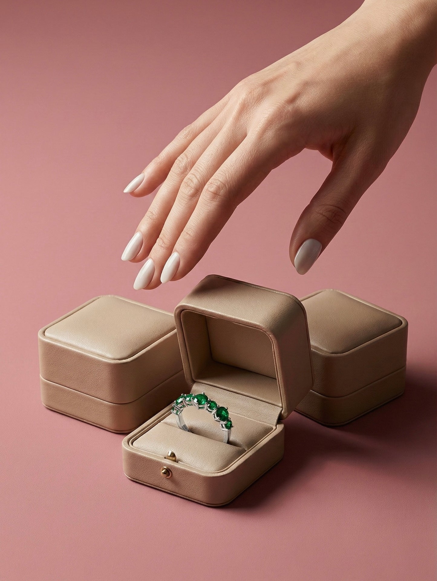 Anillo Emerald Grace