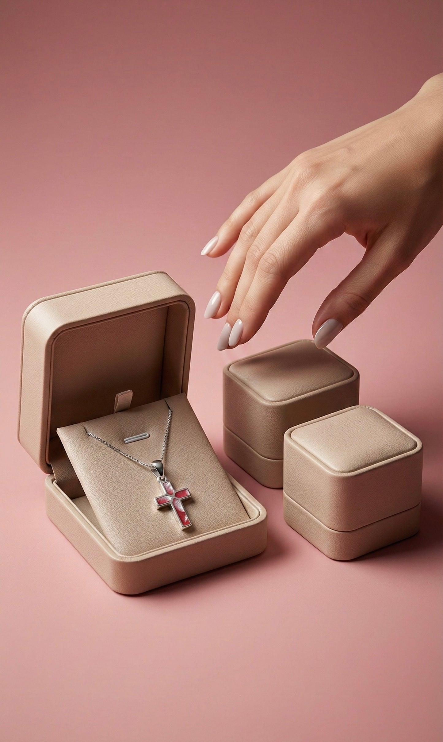 Collar Crimson Faith Cross