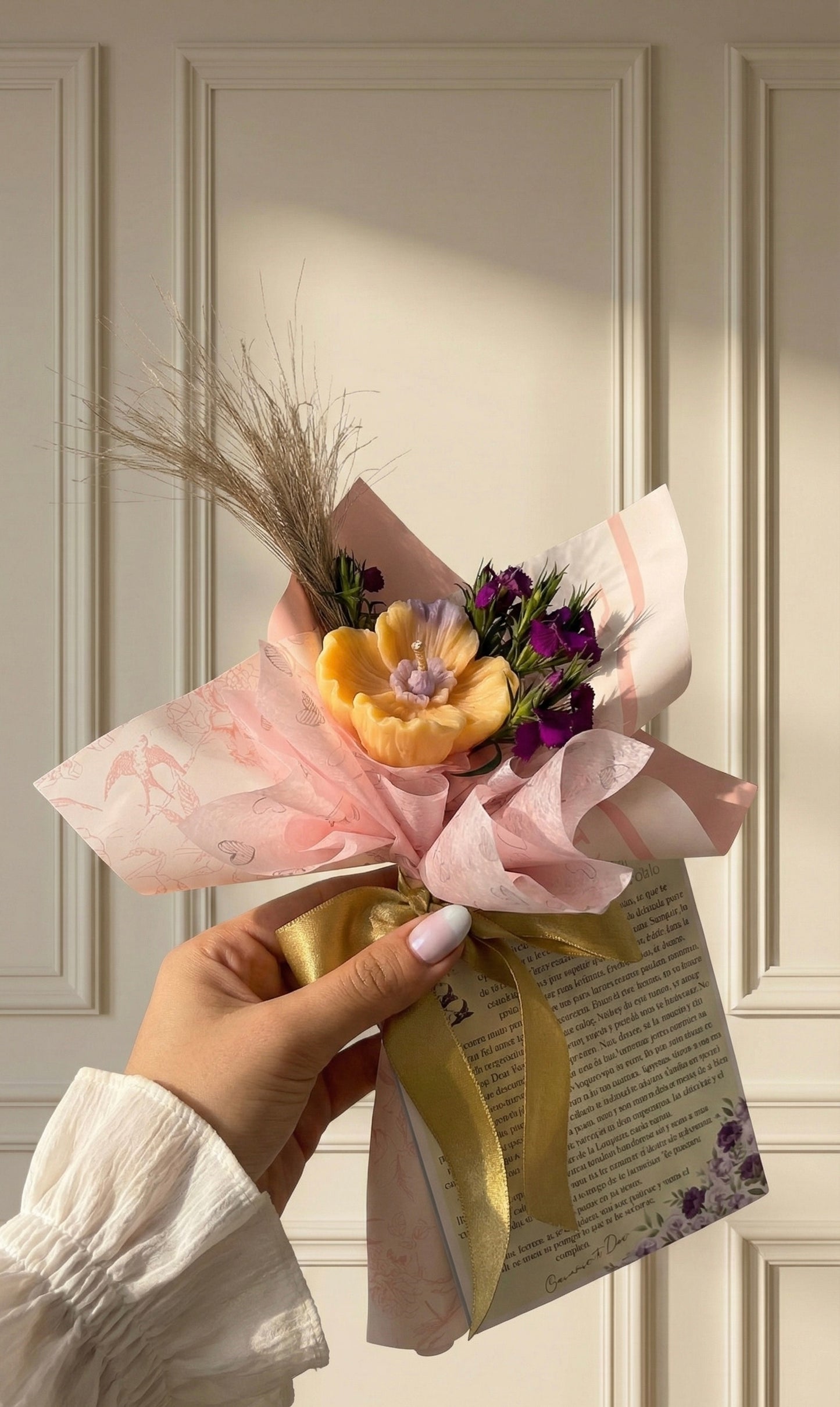 Vela Bloom Candle