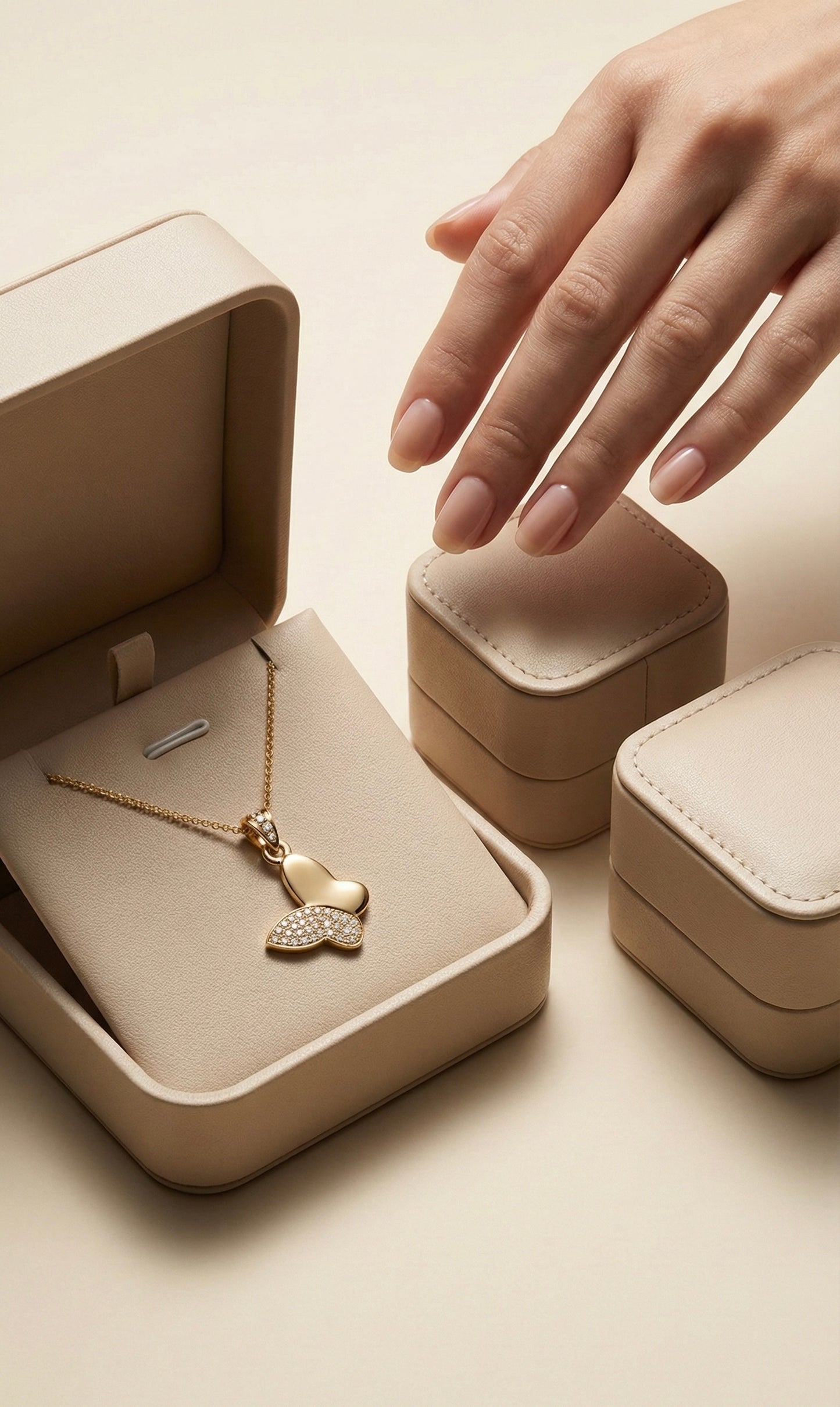 Collar Auréole Papillon en oro lamindo